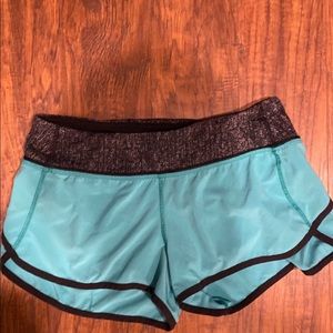 Lulu lemon running shorts size 4